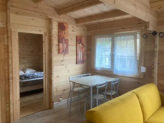 Les Pins 木屋